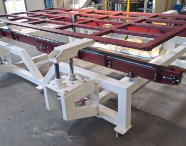 Trasportatore per barelle a due livelli